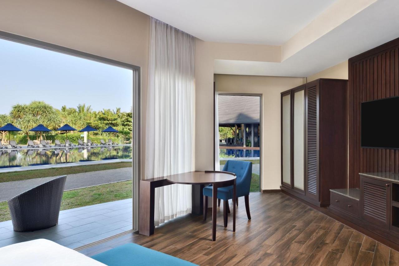 Sheraton Kosgoda Turtle Beach Resort Bagian luar foto